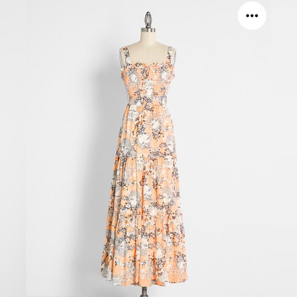 MODCLOTH Boho on the Range Smocked Maxi Dress in Peach Floral and‎ Faces - Picture 1 of 12